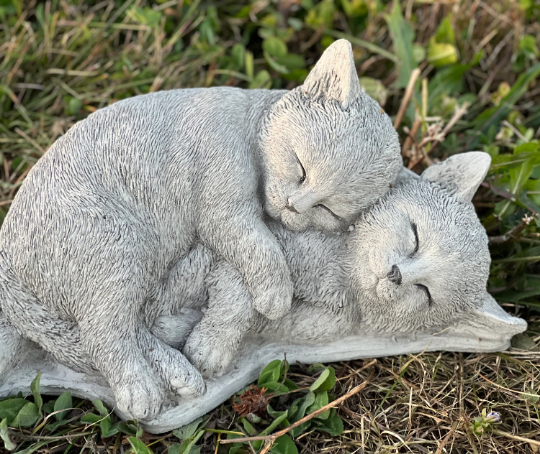 Stone cats statue Sleeping cat figurine