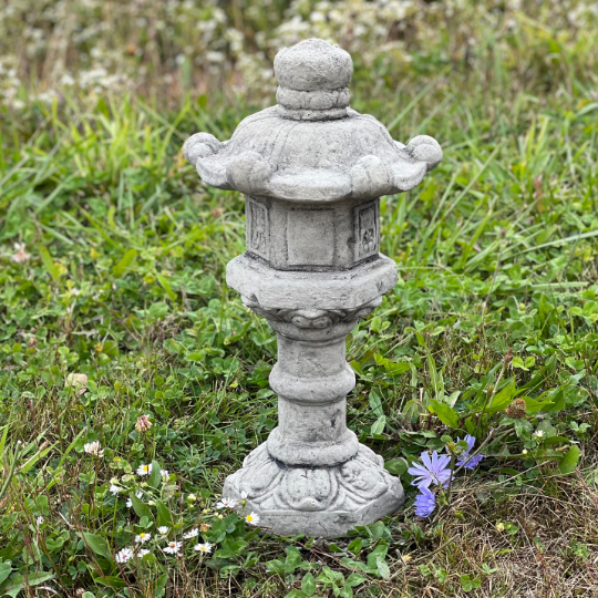 Oriental lantern statue