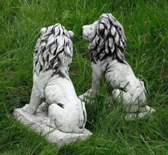 Concrete Lions Pair Figures