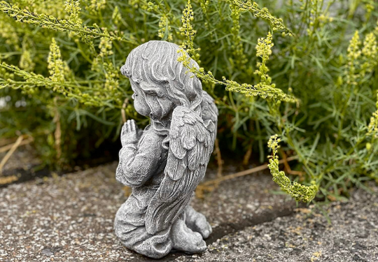 Praying Angel Statue