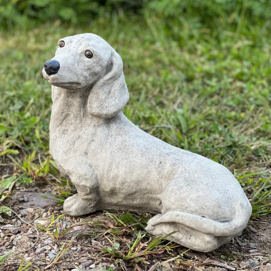 Dachshund dog detailed figure