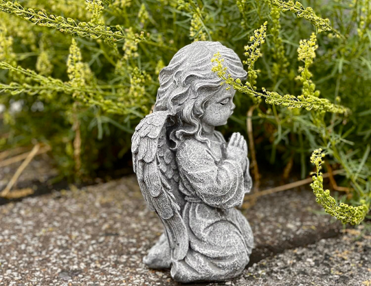 Praying Angel Statue