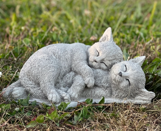 Stone cats statue Sleeping cat figurine