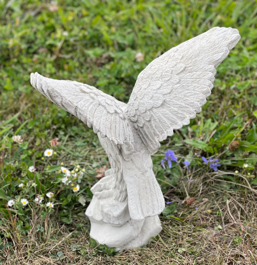 American eagle statue