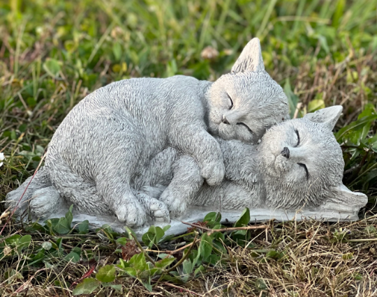 Stone cats statue Sleeping cat figurine