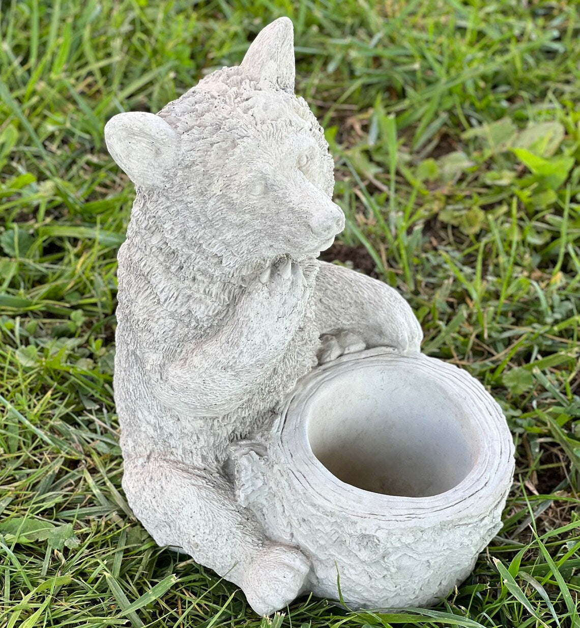 Bear pot statue