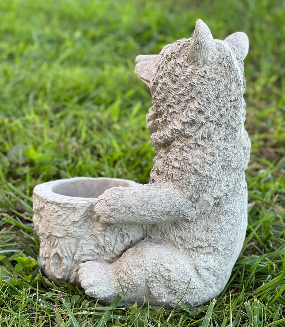 Bear pot statue