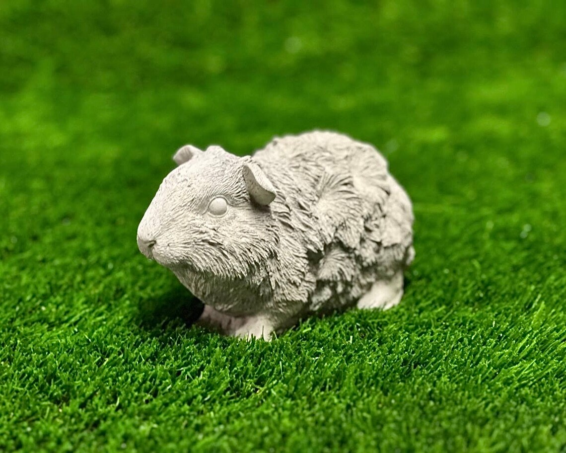 Guinea pig statue