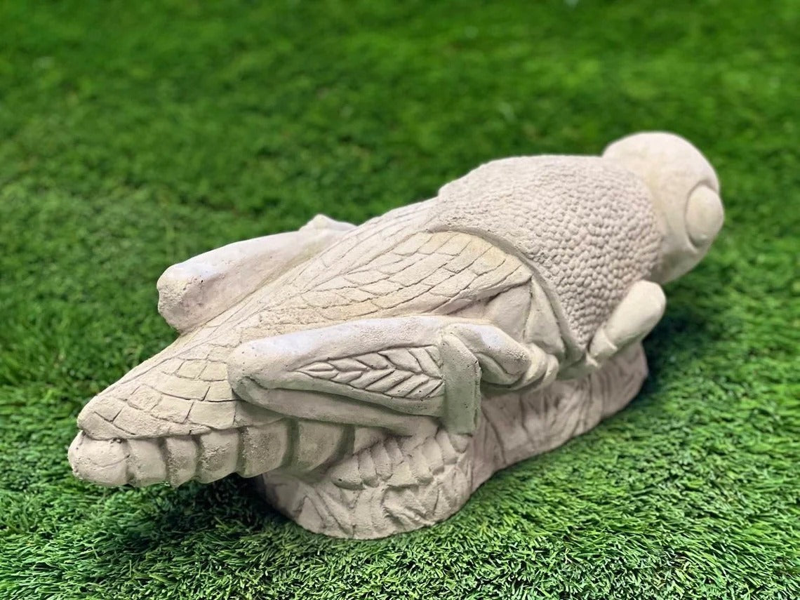 Grasshopper statue