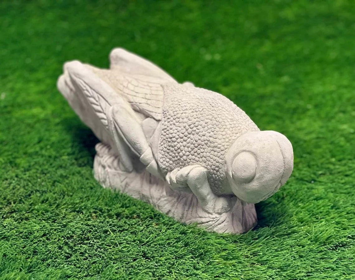 Grasshopper statue