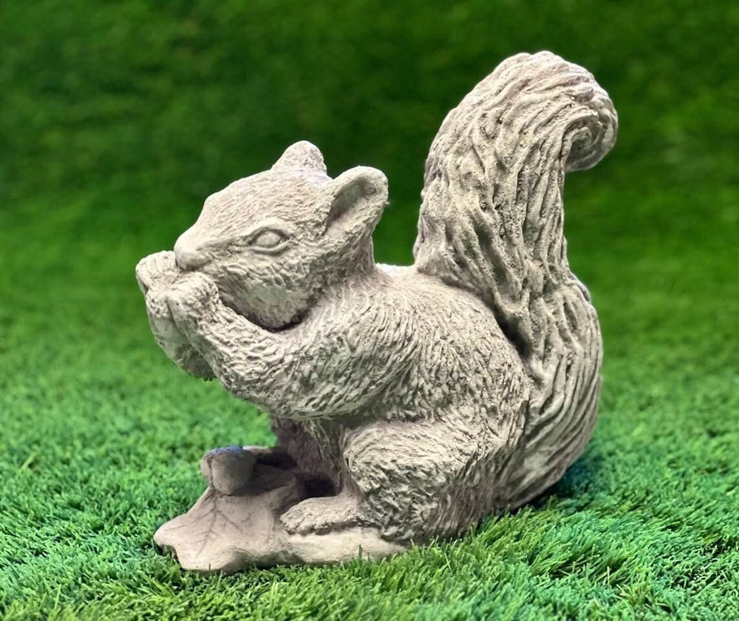 Squirrel figure