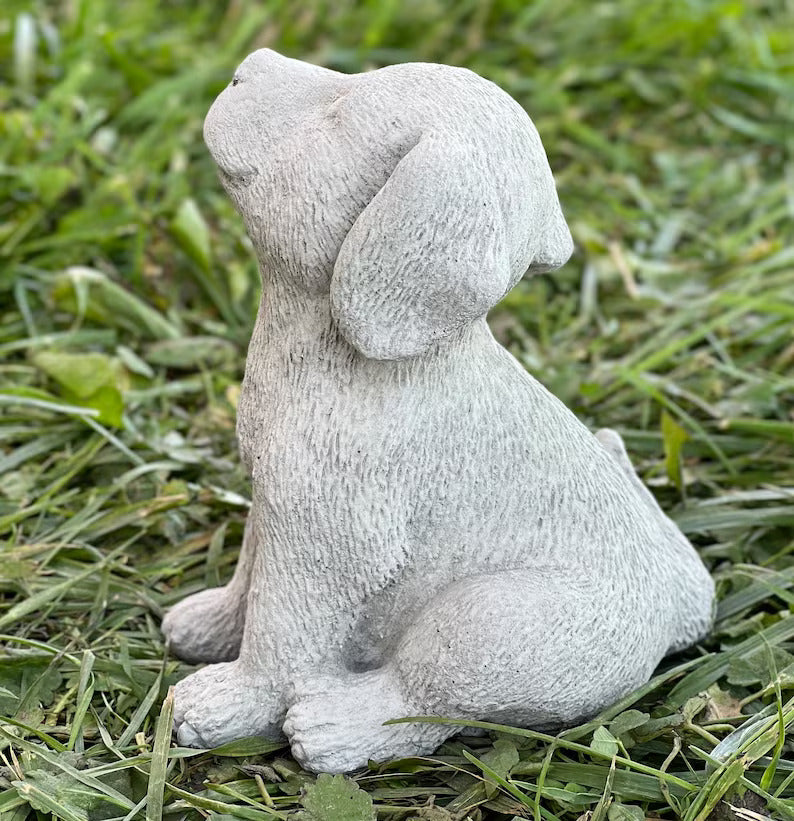 Labrador puppy statue