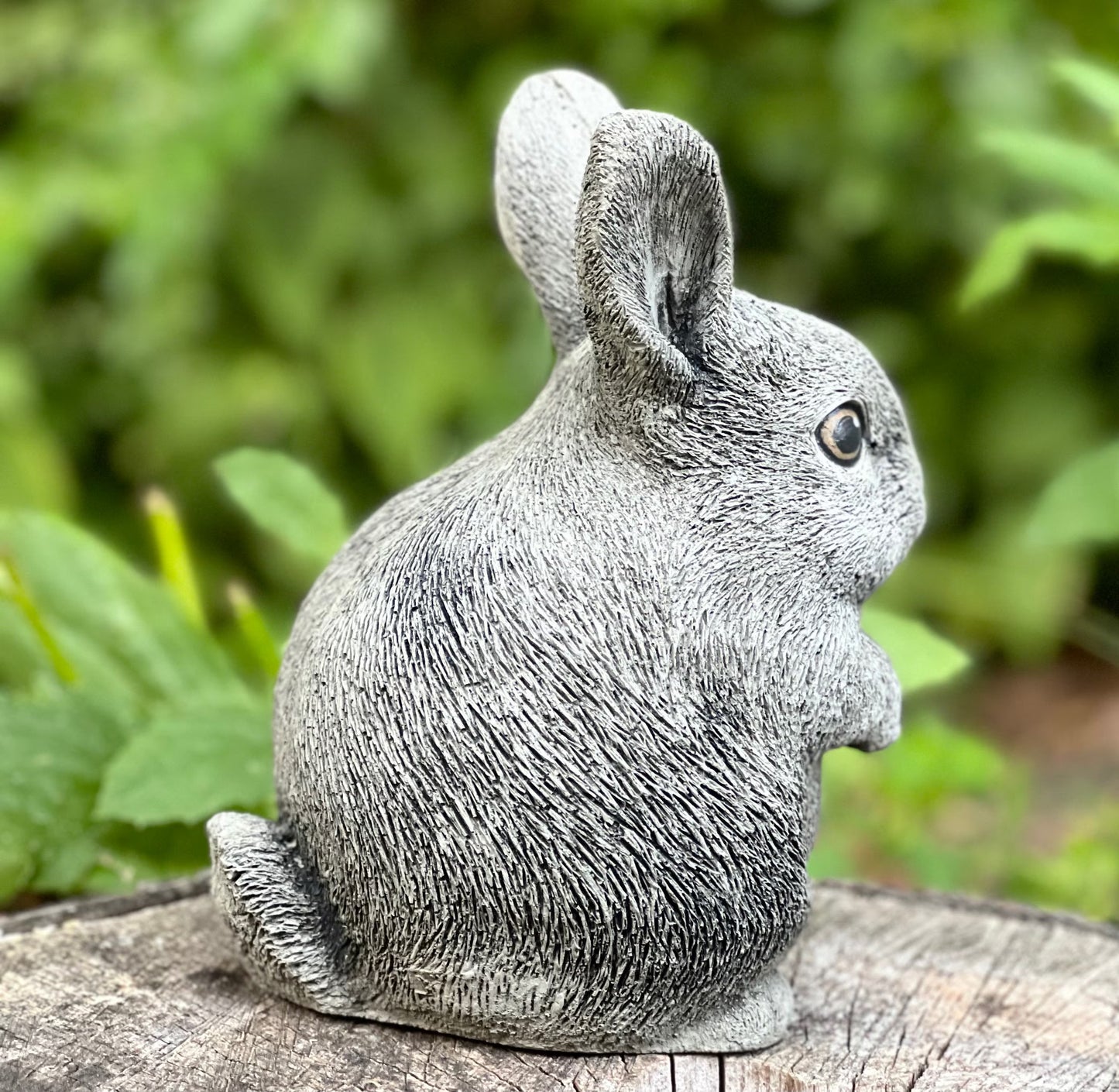 Rabbit garden statue