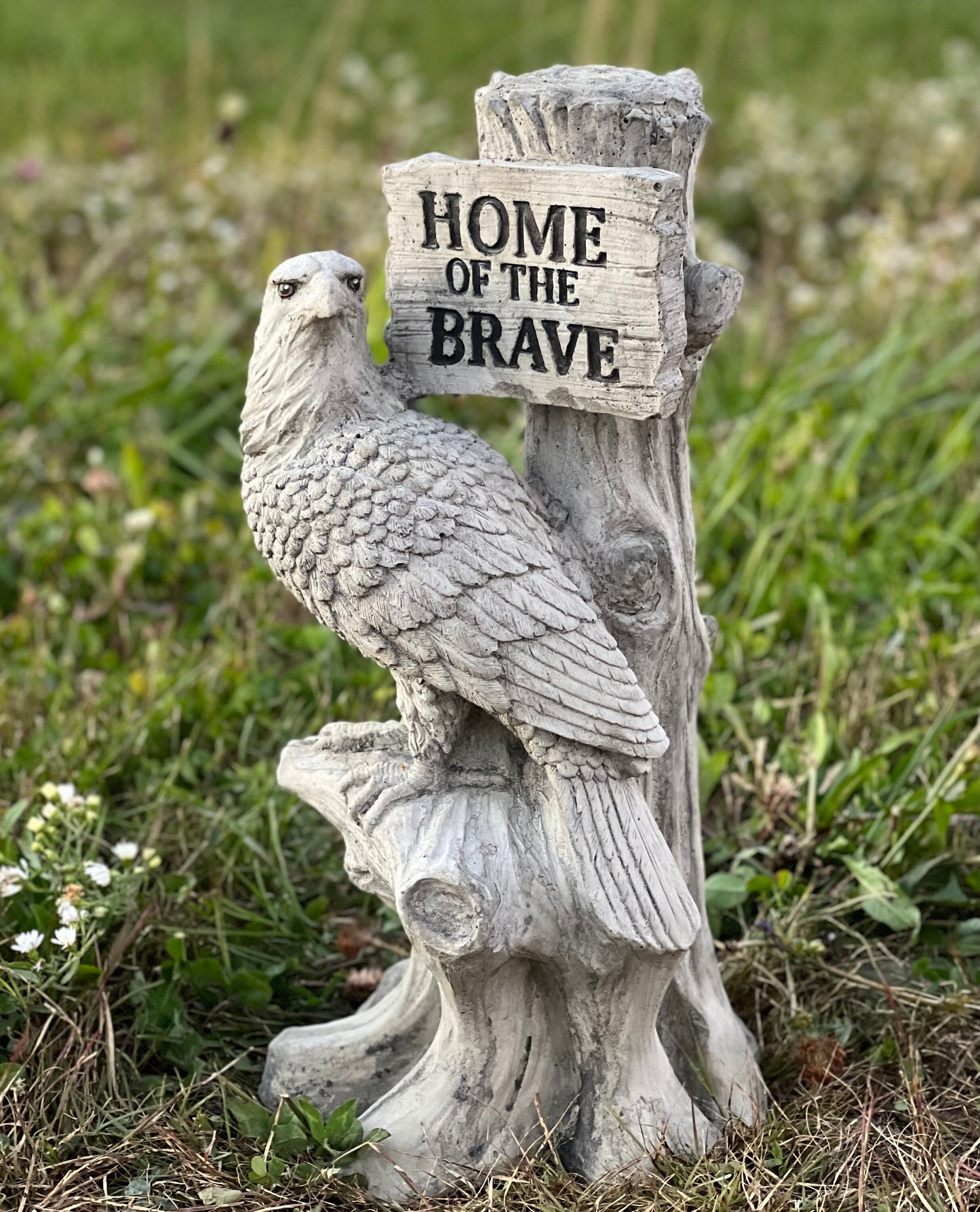 American eagle statue