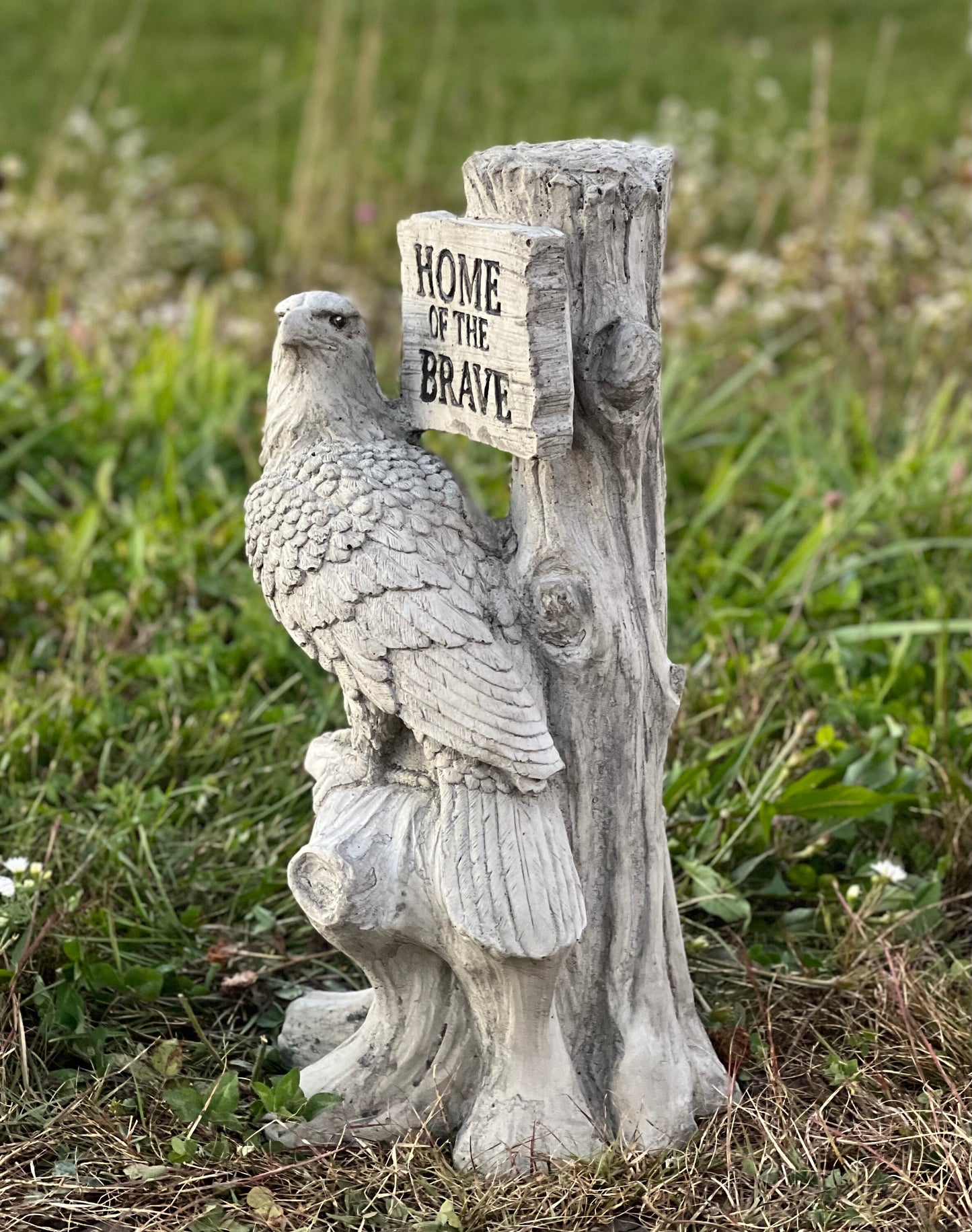 American eagle statue
