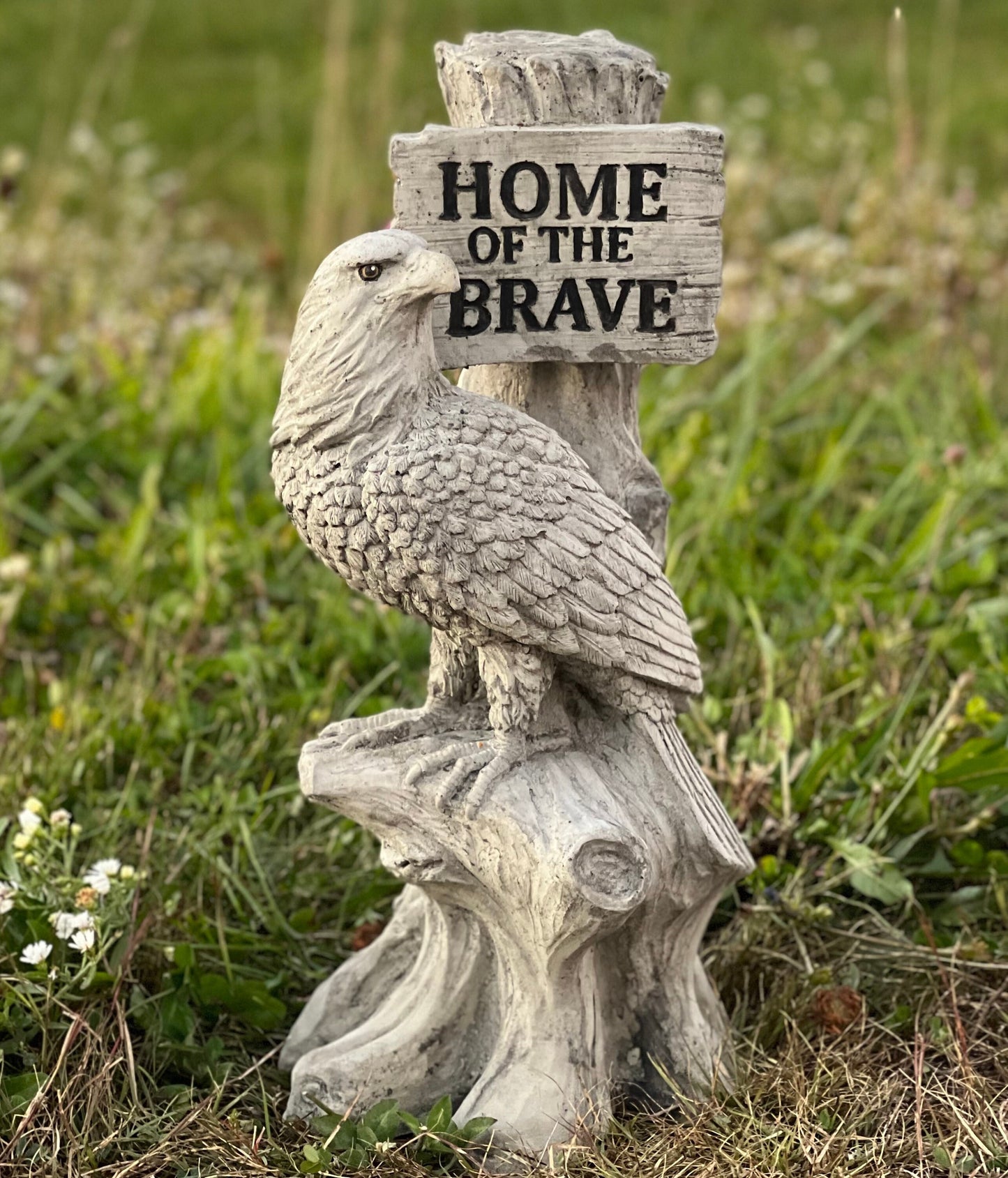 American eagle statue