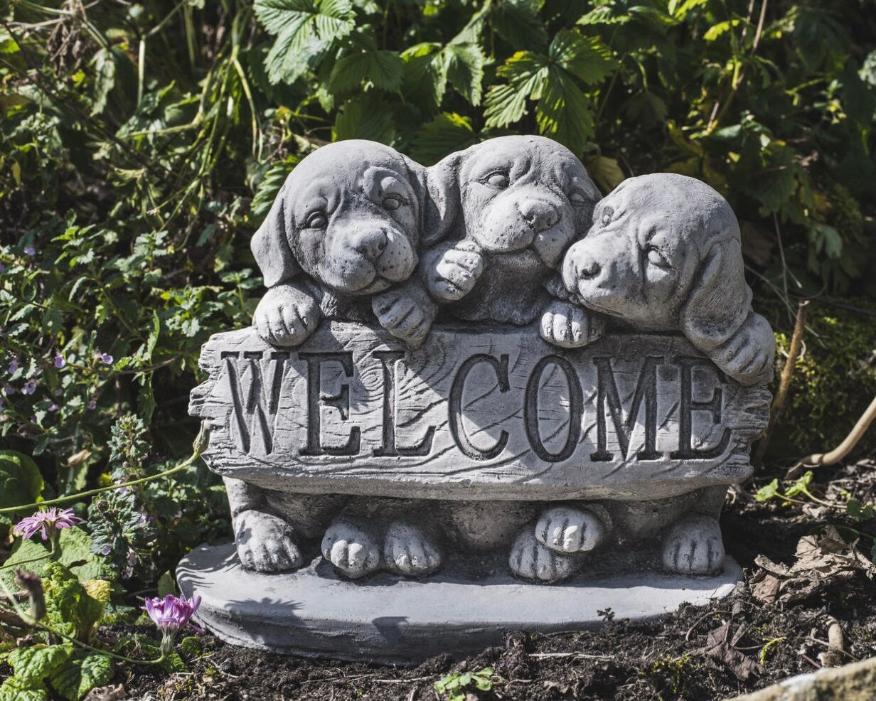 Dogs Garden statue
