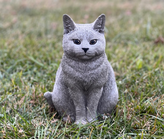 Outdoor sitting cat figurine