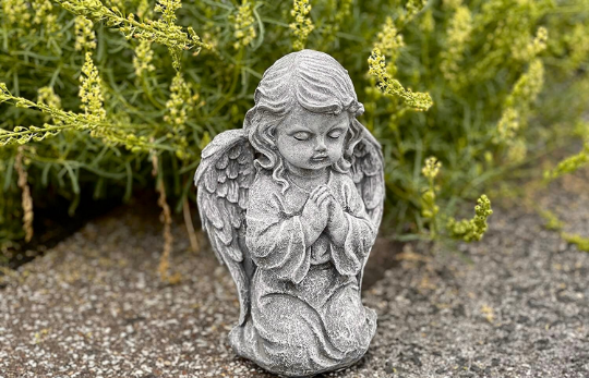 Praying Angel Statue