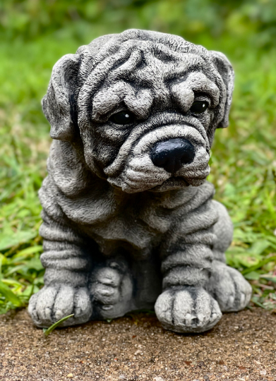 Sitting rottweiler statue