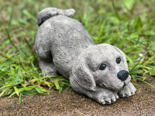 Concrete Cocker spaniel dog statue