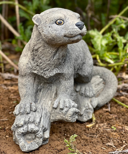 Otter concrete figurine