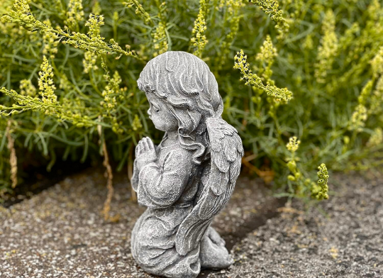 Praying Angel Statue