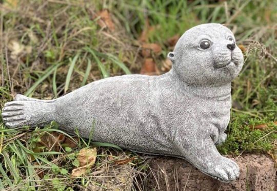 Sea calf figurine