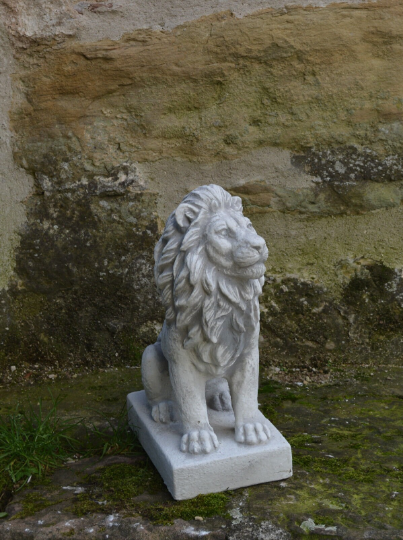 Elegant Lion Statue