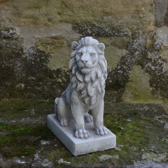 Concrete Pair of Lions For Entrance Way statue