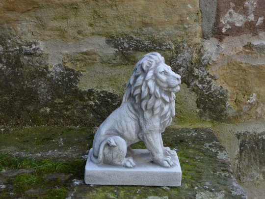 Concrete Pair of Lions For Entrance Way statue