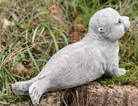 Sea calf figurine