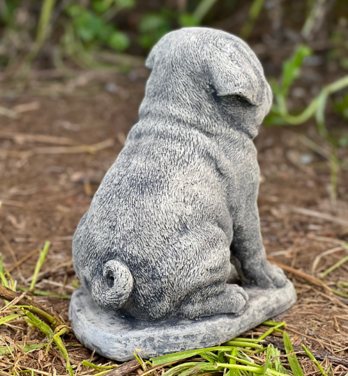 Real size pug statue for home and garden