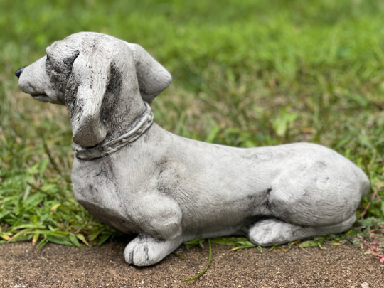 Dachshund dog statue memorial