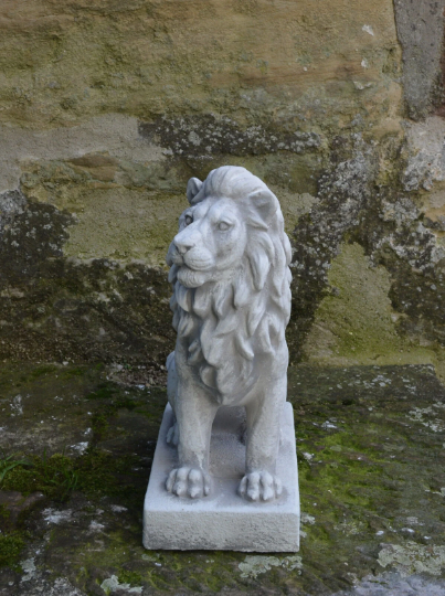 Concrete Pair of Lions For Entrance Way statue