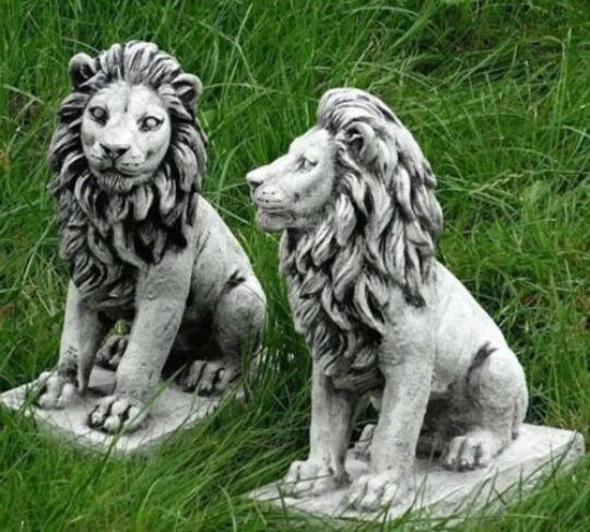 Concrete Lions Pair Figures