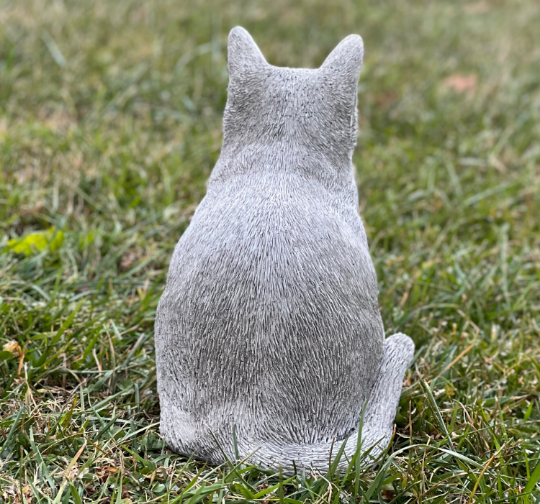 Outdoor sitting cat figurine