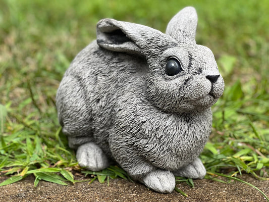 Rabbit garden statue