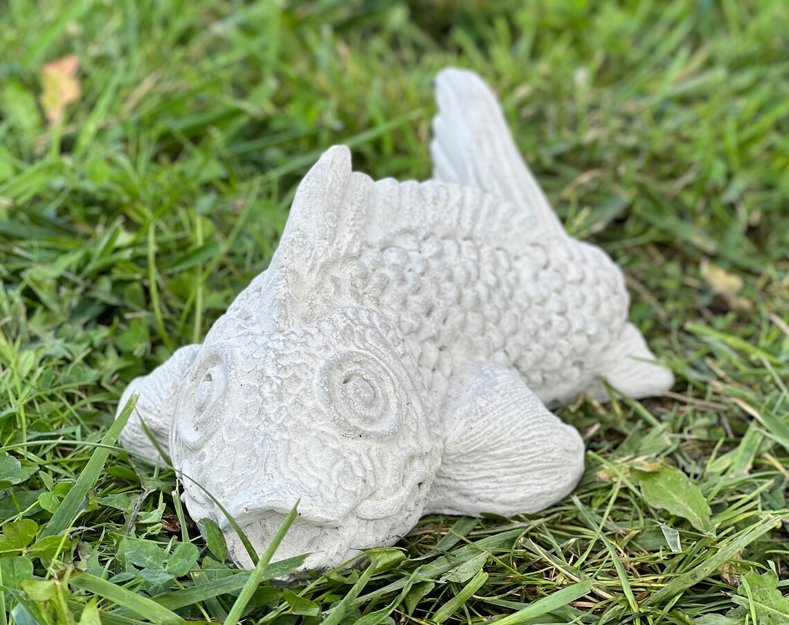 Fish Statue Rip Concrete fish statue Ocean animal figure Detailed garden sculpture ...