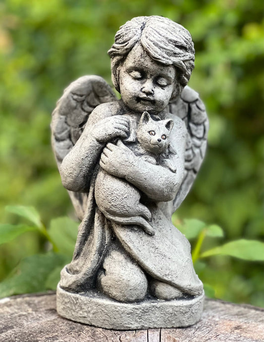 Angel with kitty